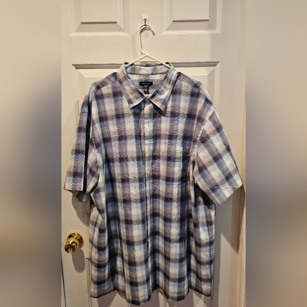 SOLD ~ Van Heusen Blue and White Plaid Casual Button Down Shirt ~ Mens 2XL